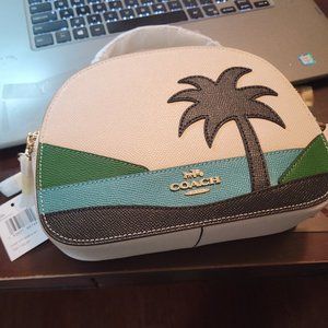 COACH PURSE NEVER USED